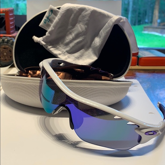 oakley radarlock edge